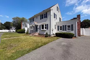 4 MacArthur Cir, Peabody, MA 01960 - Photo 28
