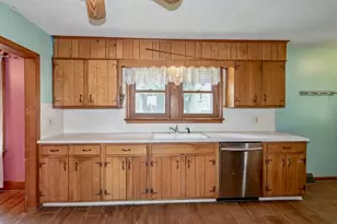 94 Holyoke Rd, Westfield, MA 01085 - Photo 8