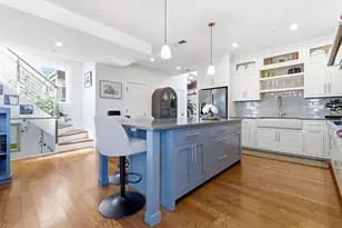 284 Bunker Hill St, Boston, MA 02129 - Photo 8
