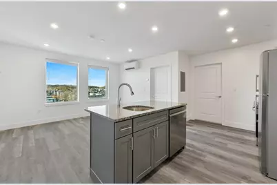 585 Essex St #409, Lynn, MA 01901 - Photo 4