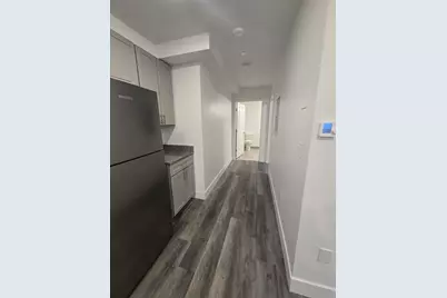 585 Essex St #409, Lynn, MA 01901 - Photo 6