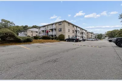 8 Kenmar Dr #60, Billerica, MA 01821 - Photo 2