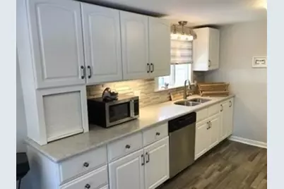 13 Plymouth St, Salem, MA 01970 - Photo 6