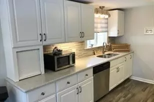 13 Plymouth St, Salem, MA 01970 - Photo 6