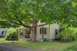 166 Summer St, Amherst, MA 01002 - Photo 2