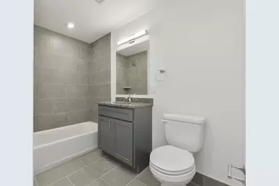 585 Essex St #309, Lynn, MA 01901 - Photo 6