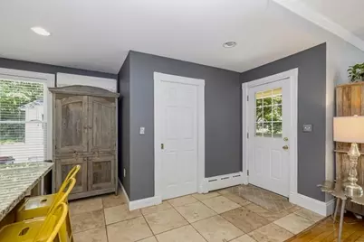 294 Wentworth Ave, Lowell, MA 01852 - Photo 12