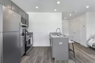 585 Essex St, Lynn, MA 01901 - Photo 4