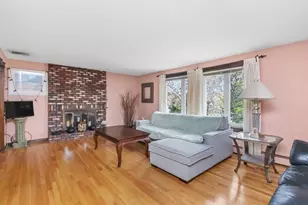 176 Mallard Way, Waltham, MA 02452 - Photo 4