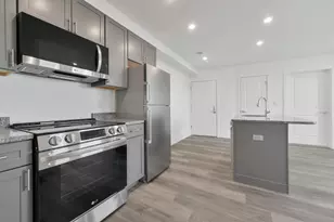 585 Essex St, Lynn, MA 01901 - Photo 2