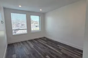 585 Essex St, Lynn, MA 01901 - Photo 8