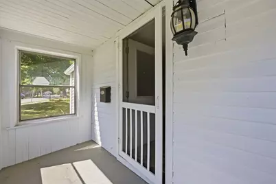 70 Milton St, Springfield, MA 01151 - Photo 6