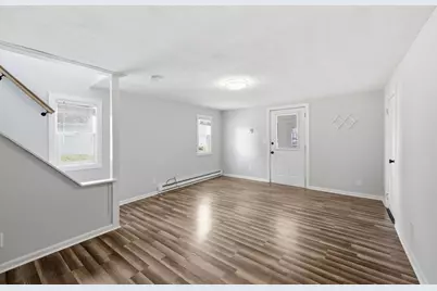 70 Milton St, Springfield, MA 01151 - Photo 10