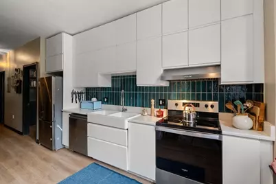 220-224 Washington Street #3, Brookline, MA 02445 - Photo 8