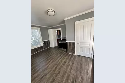 8 Highland St #1, Clinton, MA 01510 - Photo 4