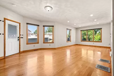 31 Bates St, Danvers, MA 01923 - Photo 6