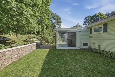 31 Eastern Avenue, Woburn, MA 01801 - Photo 6