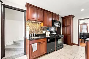 246 N Central Ave, Quincy, MA 02170 - Photo 16