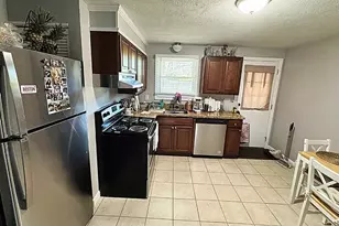 346 Brown St, Attleboro, MA 02703 - Photo 8