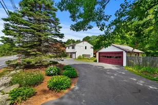 71 Garrison St, Chelmsford, MA 01824 - Photo 2