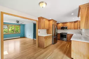 71 Garrison St, Chelmsford, MA 01824 - Photo 8