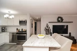 77 Keystone, Boston, MA 02132 - Photo 2