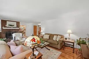 20 Clover Dr, Bridgewater, MA 02324 - Photo 8