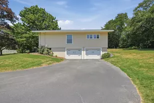 20 Clover Dr, Bridgewater, MA 02324 - Photo 32