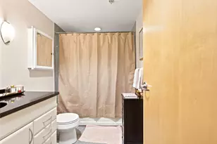 111 Beach St, Boston, MA 02111 - Photo 30