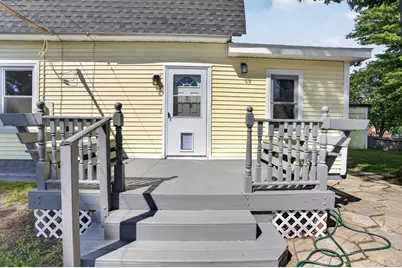 55 Grant St, Dracut, MA 01826 - Photo 6