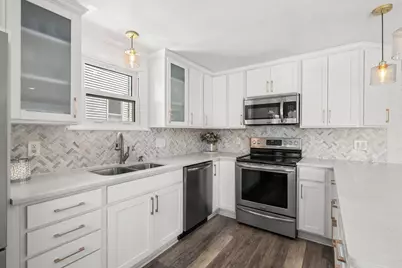 72 Downey St, Hopkinton, MA 01748 - Photo 6