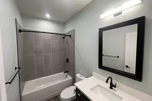 60 Cross St E, Somerville, MA 02145 - Photo 8