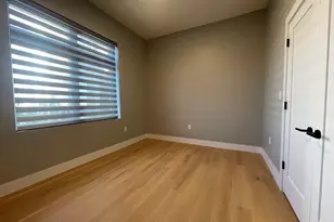 60 Cross St E, Somerville, MA 02145 - Photo 10
