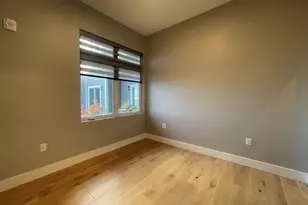60 Cross St E, Somerville, MA 02145 - Photo 14