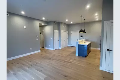60 Cross St E #220, Somerville, MA 02145 - Photo 6