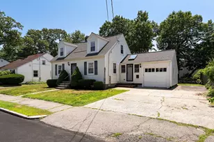 23 Eastwood Circuit, Boston, MA 02132 - Photo 2