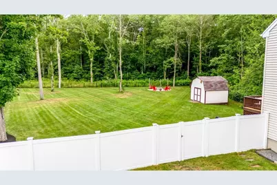 21 Railroad Ave, Taunton, MA 02780 - Photo 36