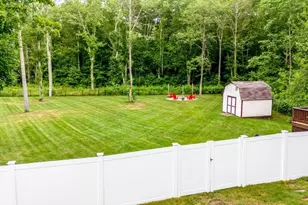 21 Railroad Ave, Taunton, MA 02780 - Photo 36