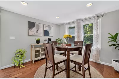 21 Railroad Ave, Taunton, MA 02780 - Photo 10
