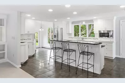 129 Pearl Street, Burlington, MA 01803 - Photo 10