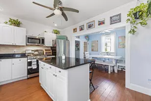 9 Munroe St, Haverhill, MA 01830 - Photo 8