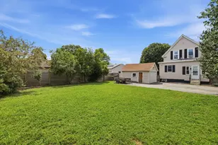 9 Munroe St, Haverhill, MA 01830 - Photo 36