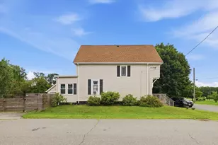 9 Munroe St, Haverhill, MA 01830 - Photo 40