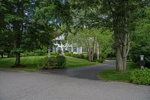 39 Darlene Dr, Southborough, MA 01772 - Photo 2