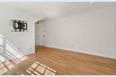 106 Thirteenth #316, Boston, MA 02129 - Photo 16