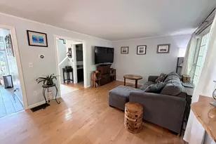 39 Bellwood Cir, Bellingham, MA 02019 - Photo 2