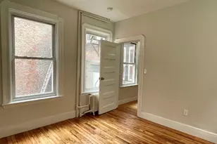 13 Anderson St, Boston, MA 02114 - Photo 6