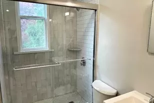 13 Anderson St, Boston, MA 02114 - Photo 8