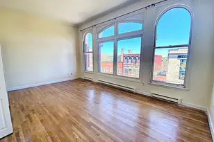 219 Central St, Lowell, MA 01852 - Photo 2
