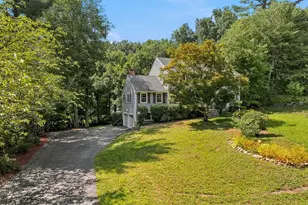 4 Dundas Ave, Andover, MA 01810 - Photo 2